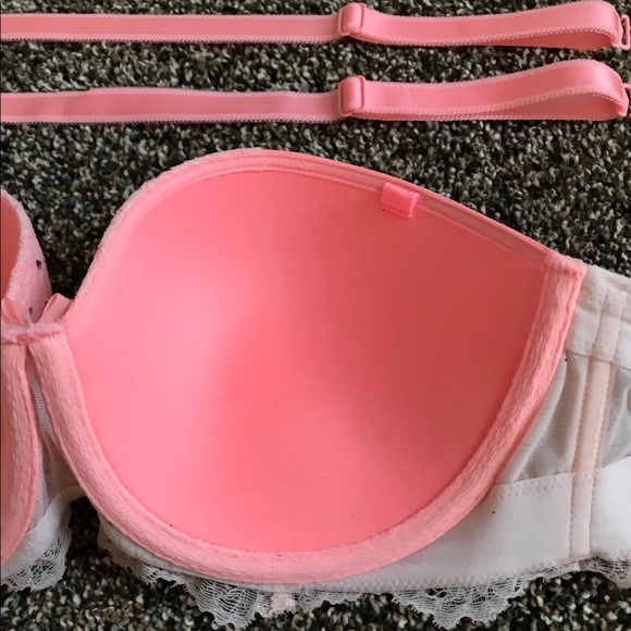 VS Multi-Way Polyvalent Size 32DD - Picture 7 of 8